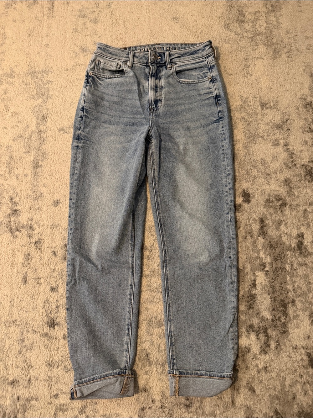 American Eagle Outfitters Mom Jeans
